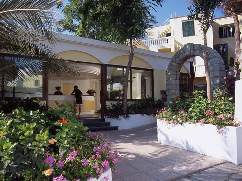 Albergo Villa Hibiscus Forio  Exterior photo
