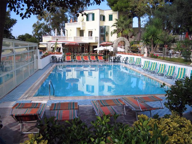 Albergo Villa Hibiscus Forio  Exterior photo